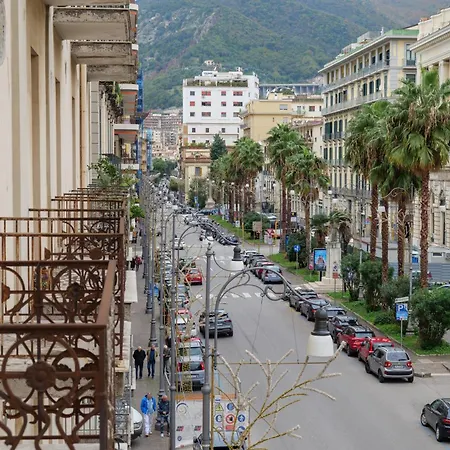 Mareluna Promenade - Exclusive Apartment Salerno